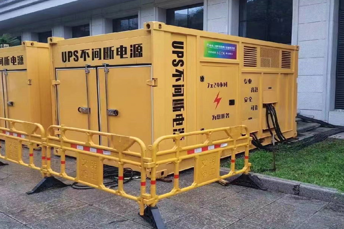 白云矿区发电机租赁施工现场